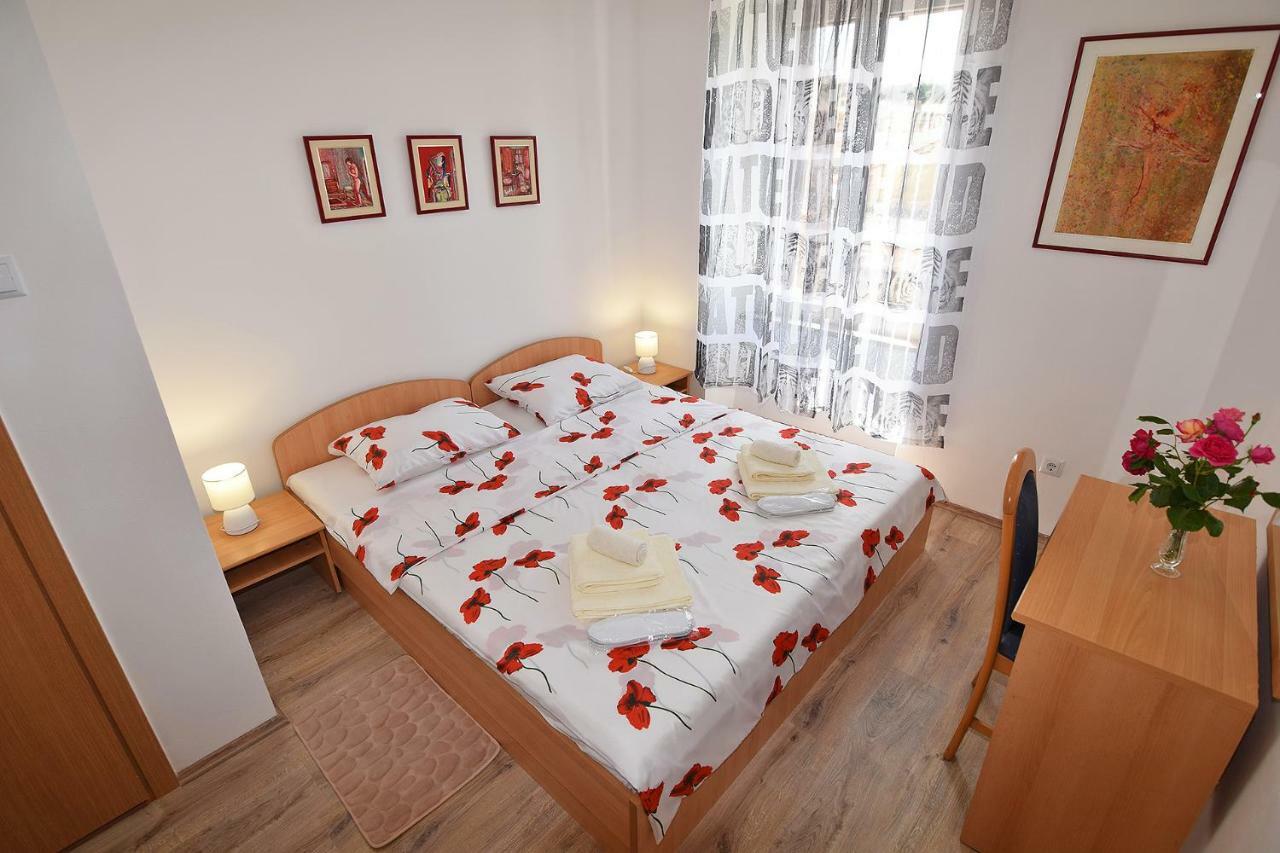 Apartment Nerea Пула Екстериор снимка